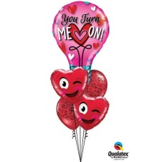 Bukiet 817 â€žYou Turn Me On!â€ Winking Hearts Qualatex #46052 78549-2 11510-2